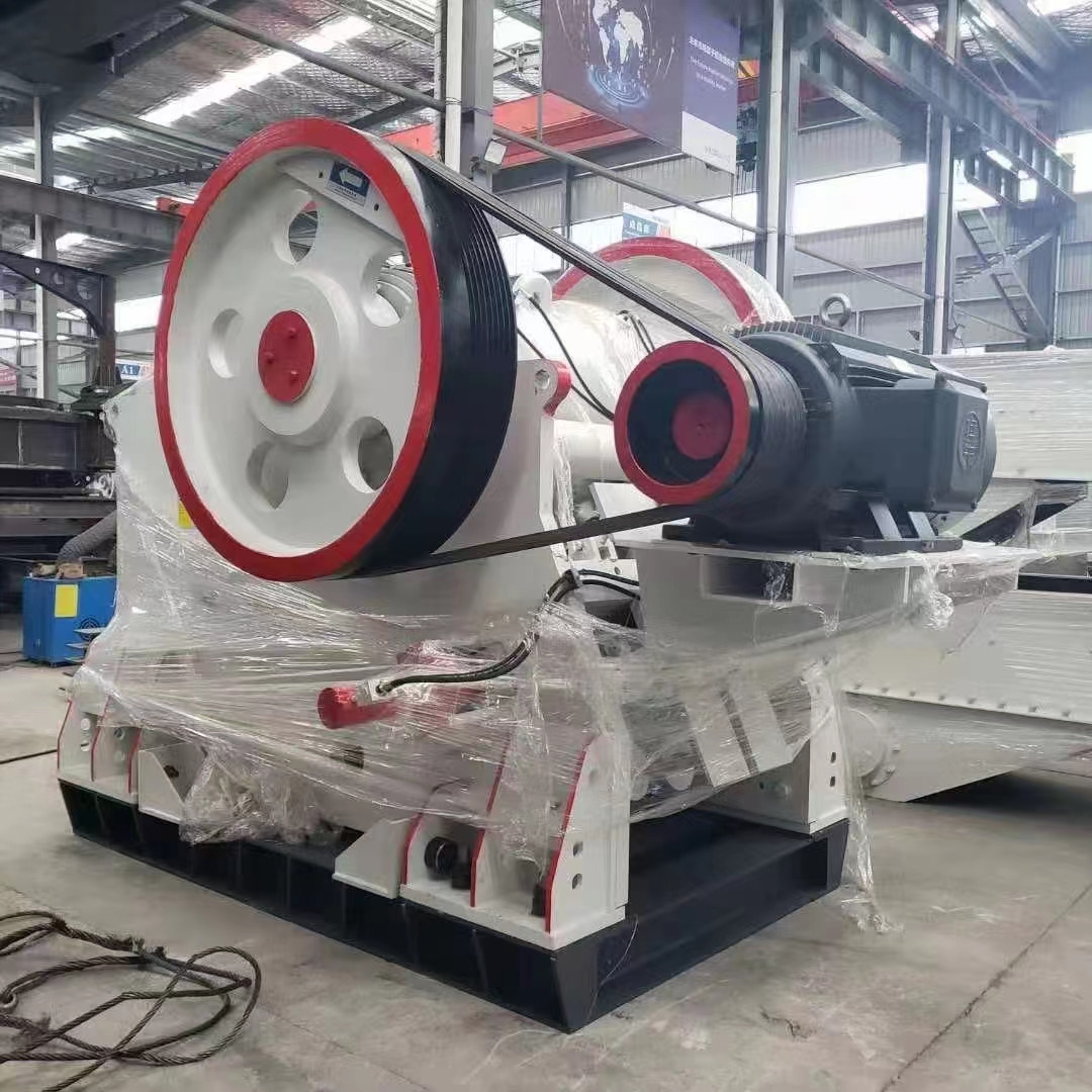 歐版顎式破碎機(jī)
